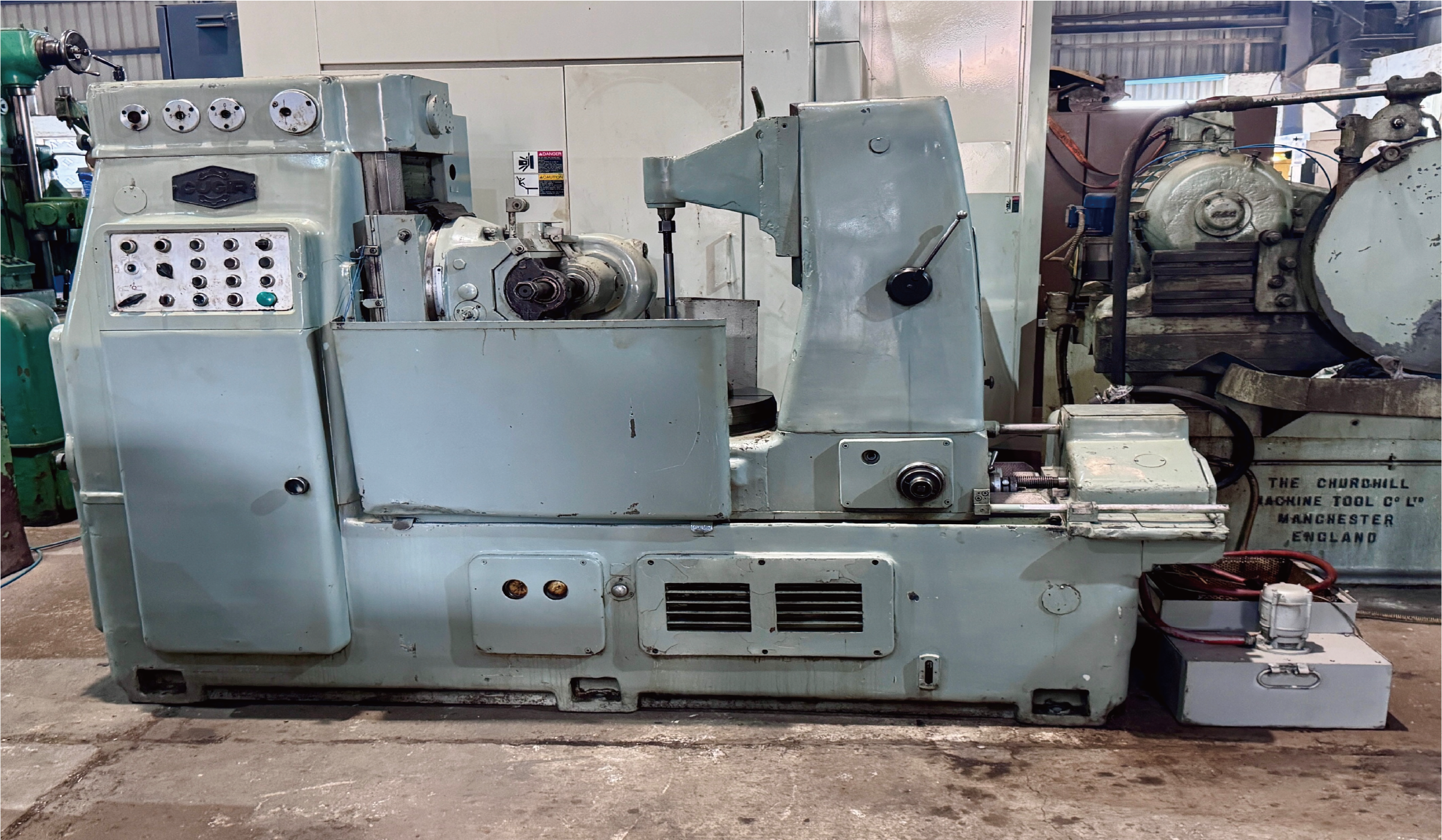 USED MACHINE TOOLS AND MACHINING CENTERS