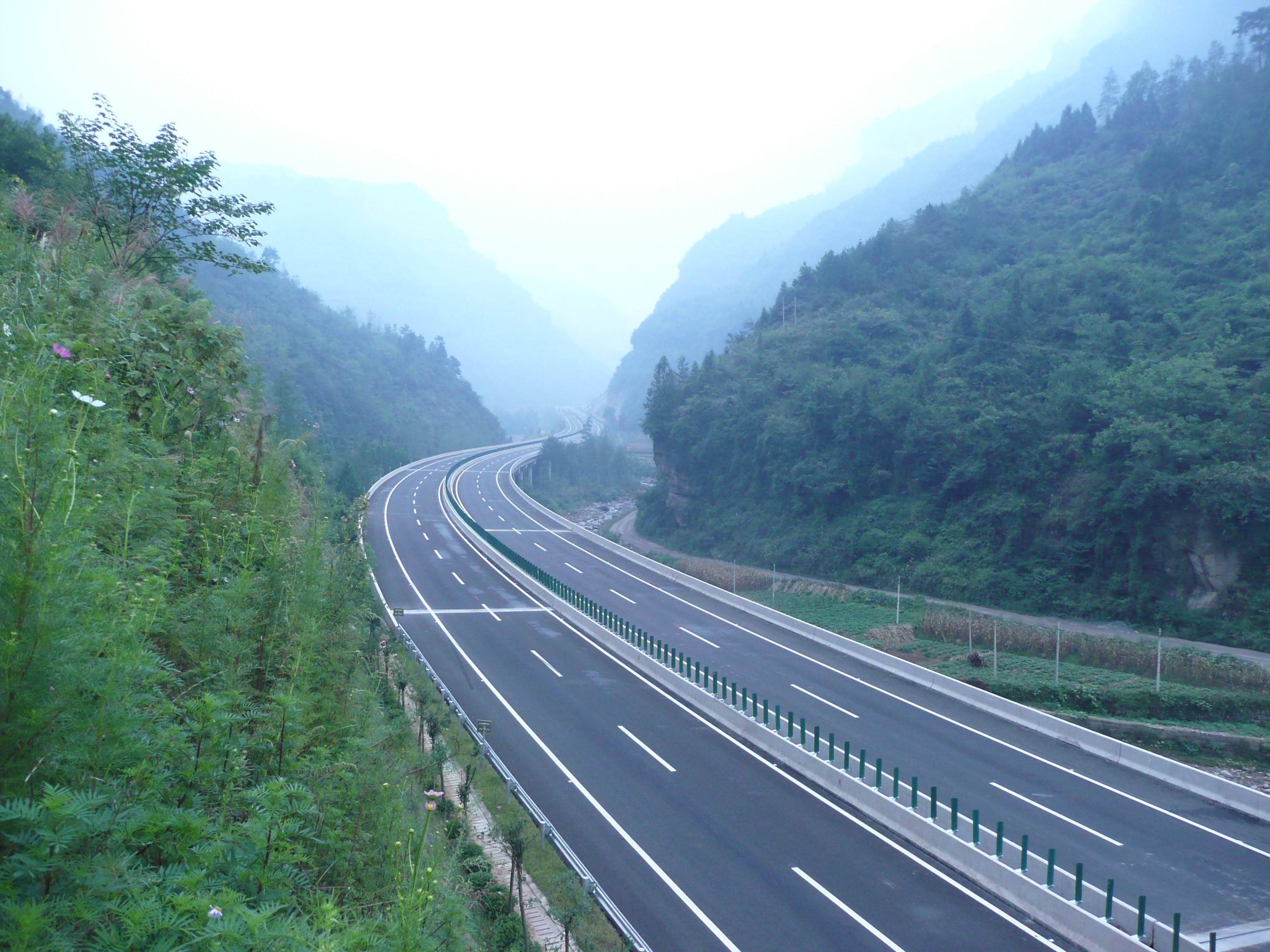 高速公路摄影图__自然风景_自然景观_摄影图库_昵图网nipic.com